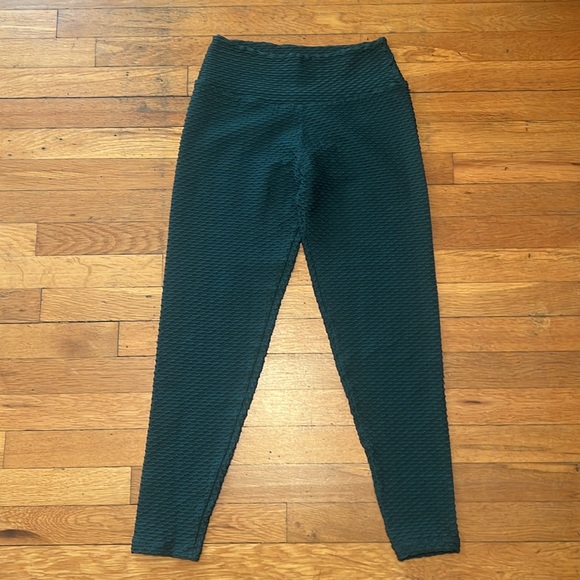 Booty By Brabants Curvy Croco Skin Leggings in Green,  OSFM - Picture 3 of 14